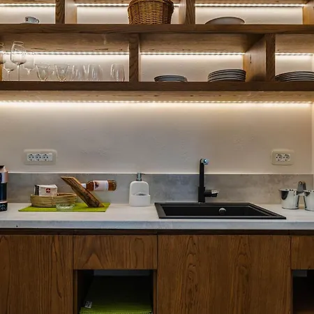 New Katerina - 6 & 6 Private Jacuzzi *