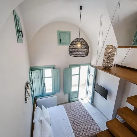 New Katerina - 6 & 6 Private Jacuzzi Apartament Emporio (Santorini)