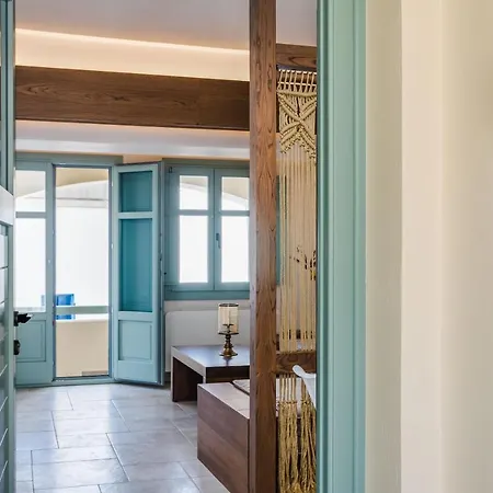 New Katerina - 6 & 6 Private Jacuzzi Emporio (Santorini)