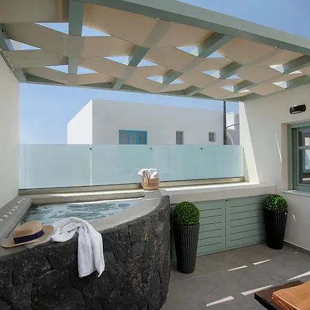 New Katerina - 6 & 6 Private Jacuzzi Apartamento *