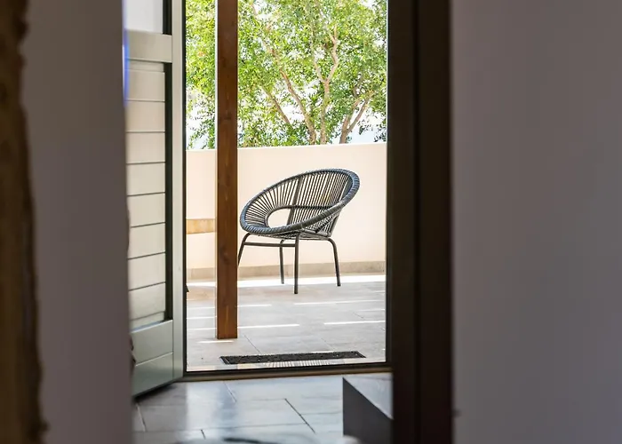 New Katerina - 6 & 6 Private Jacuzzi Emporio (Santorini)