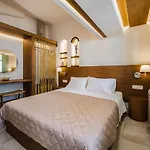 New Katerina - 6 & 6 Private Jacuzzi Apartmán